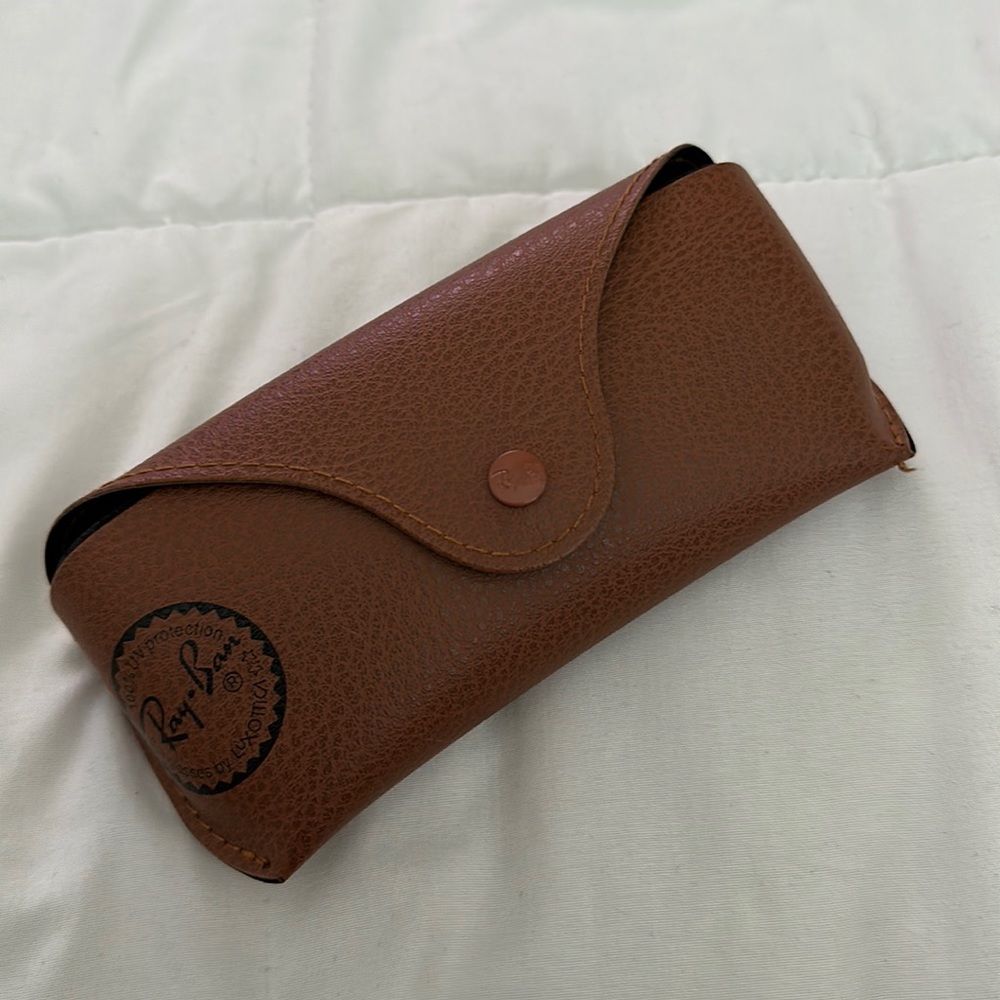 Ray bans sunglasses case